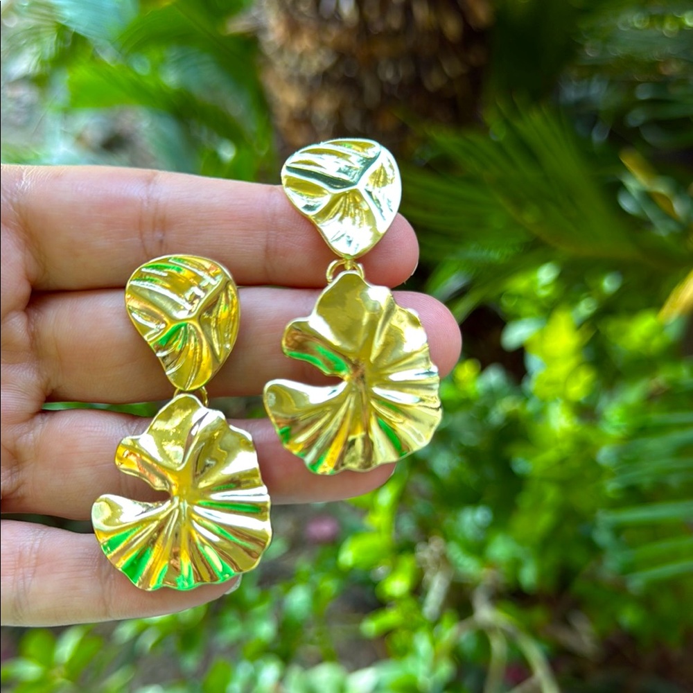 Gold Leaf Drop Earrings